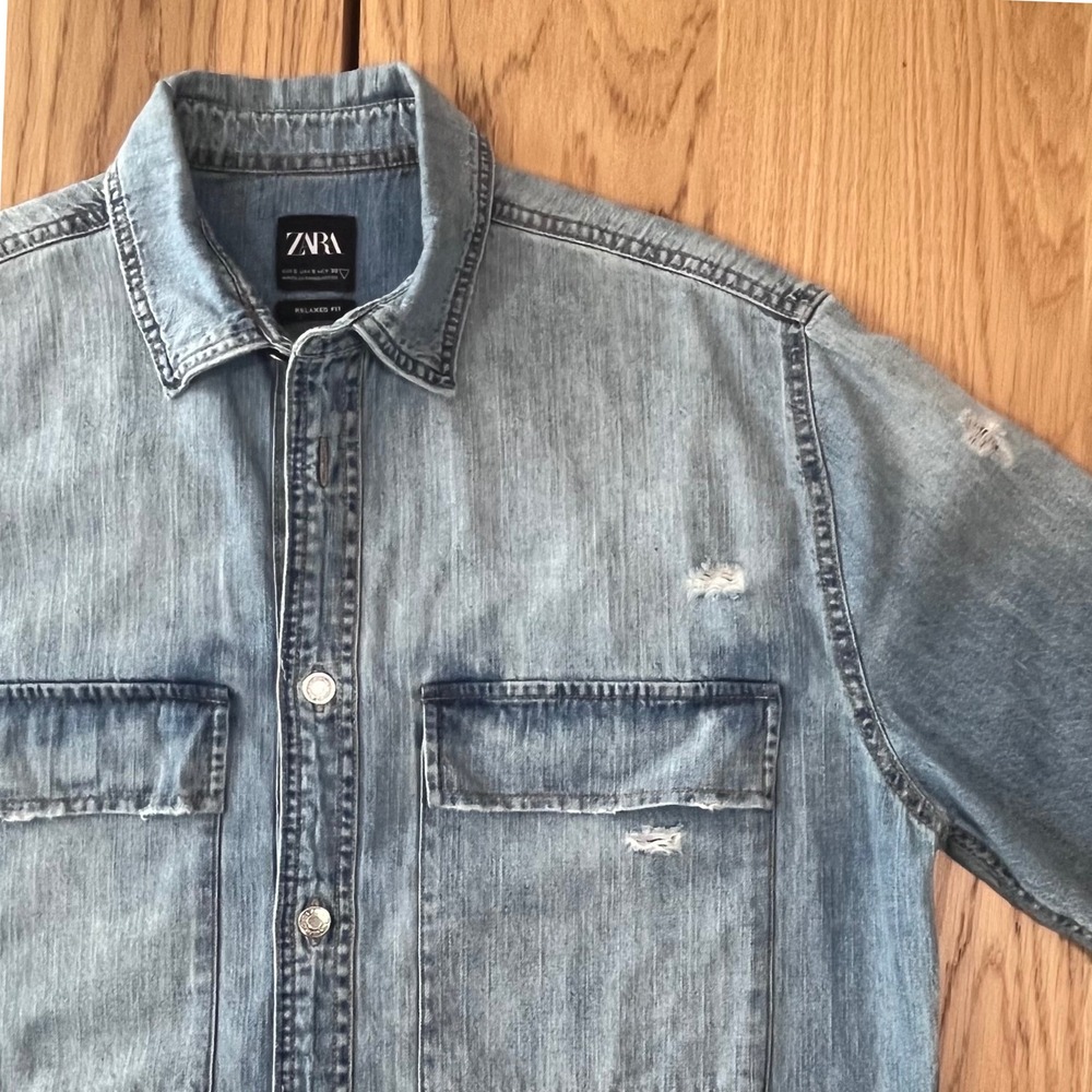 Zara Distressed Denim Shirt Men Small Blue Relaxed Fit Short Sleeve Streetwear